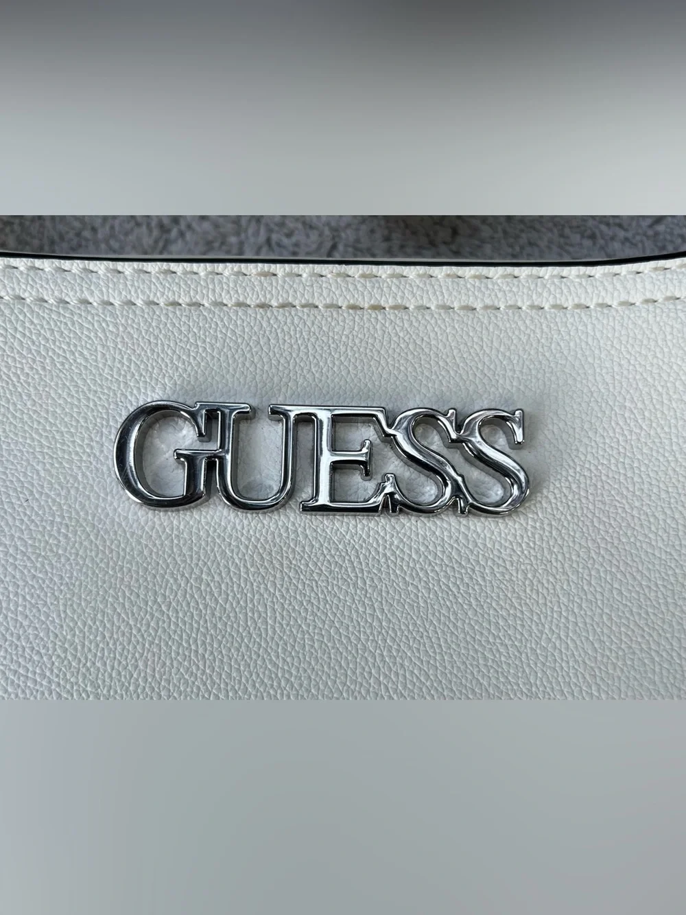 Vintage White Guess Faux Leather Small Shoulder Bag